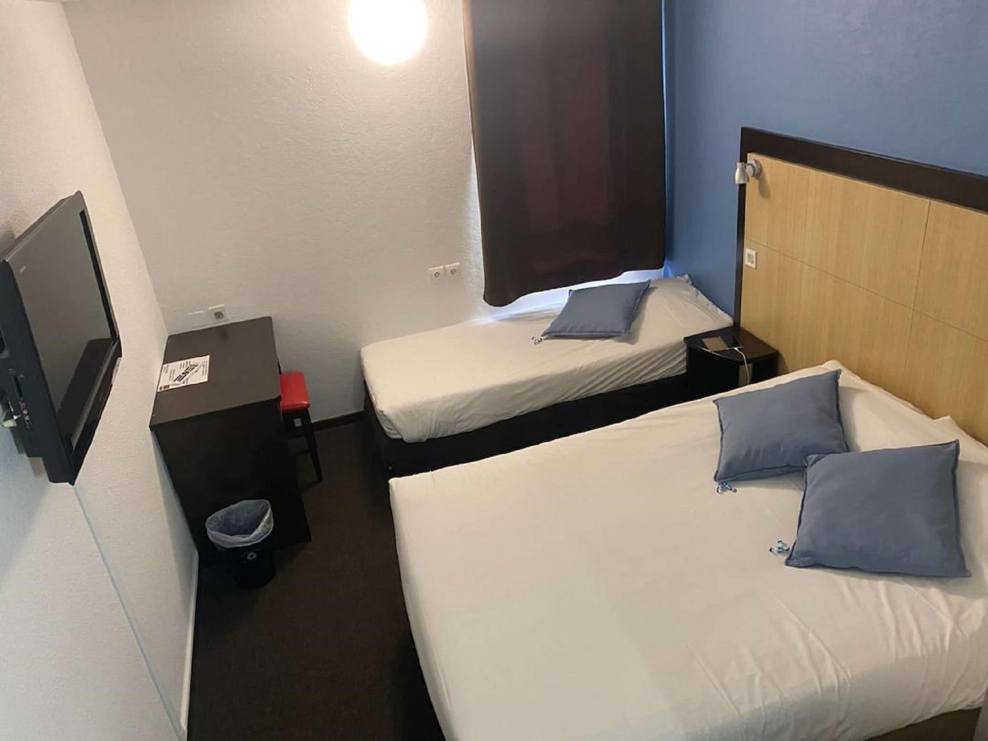 Enzo Hotels Vierzon By Kyriad Direct Kültér fotó