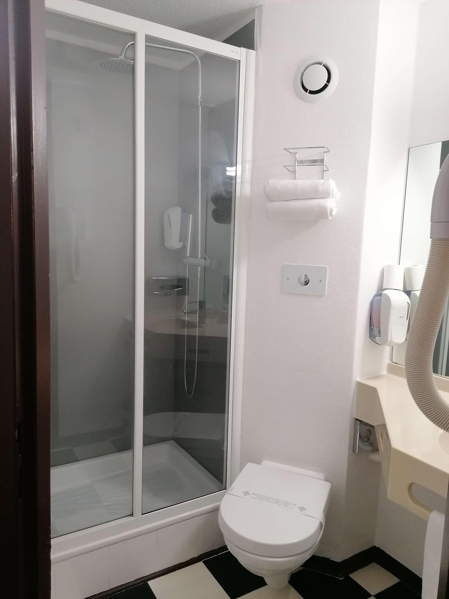 Enzo Hotels Vierzon By Kyriad Direct Kültér fotó