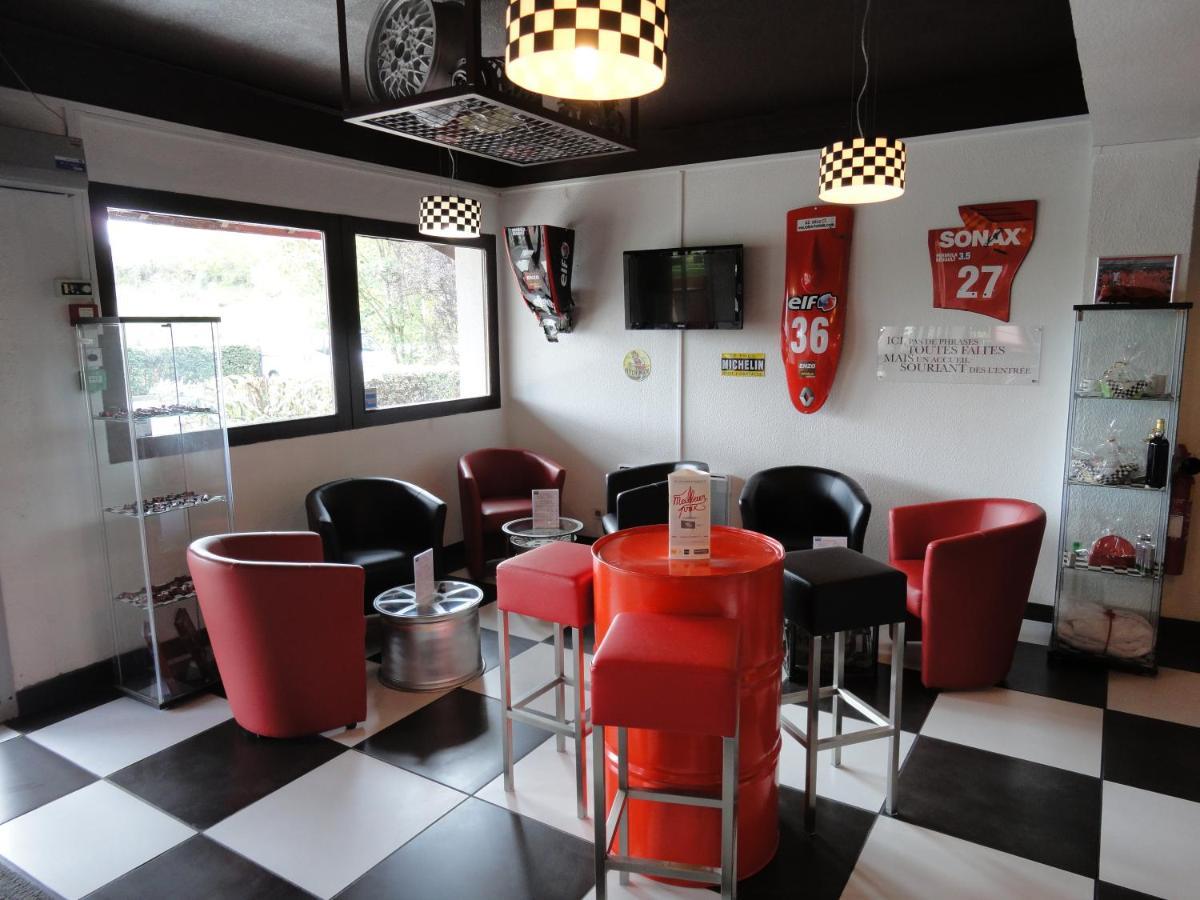 Enzo Hotels Vierzon By Kyriad Direct Kültér fotó