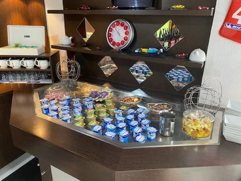Enzo Hotels Vierzon By Kyriad Direct Kültér fotó