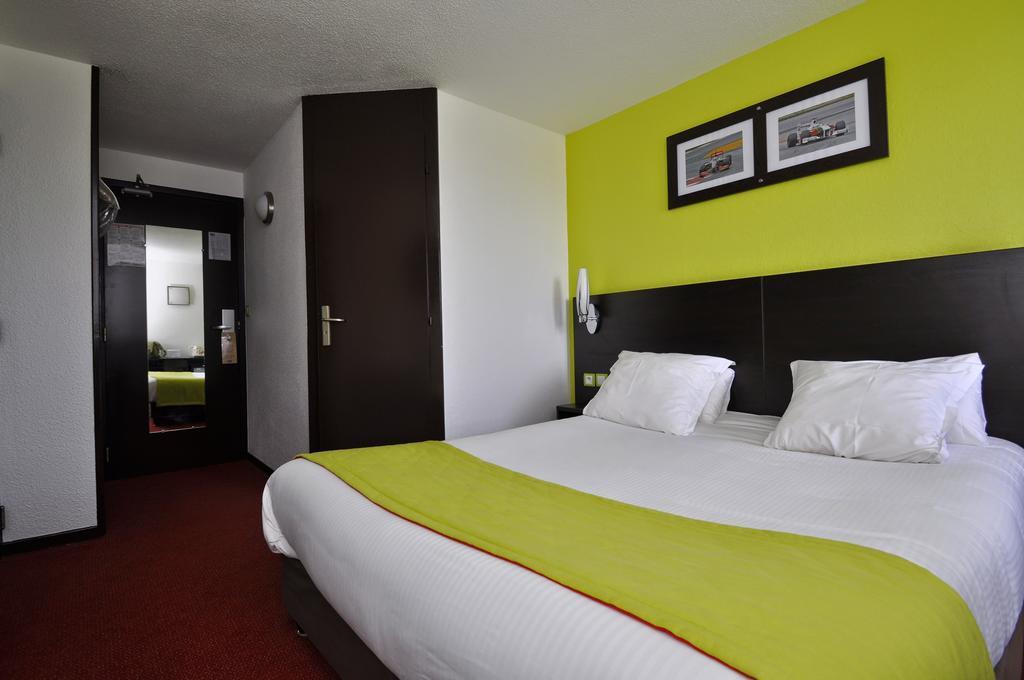 Enzo Hotels Vierzon By Kyriad Direct Kültér fotó